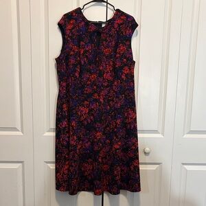 Elegant Floral Midi Dress - Black and Red